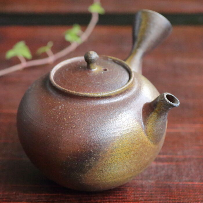 萬古焼の名匠山本広巳さんの穴窯焼成焼〆急須です : 茶器chaki