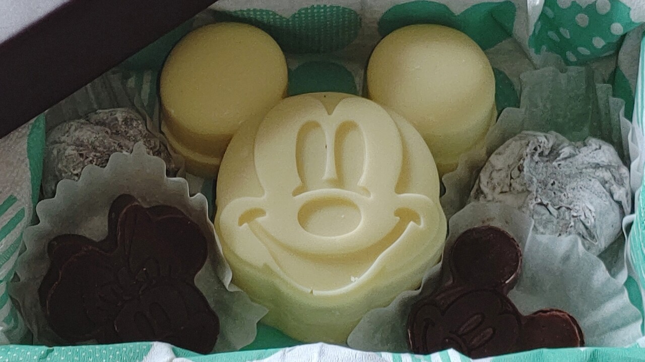ホワイトチョコで作ったミッキーのチョコエッグ Chakkoのtdrに行ったよ