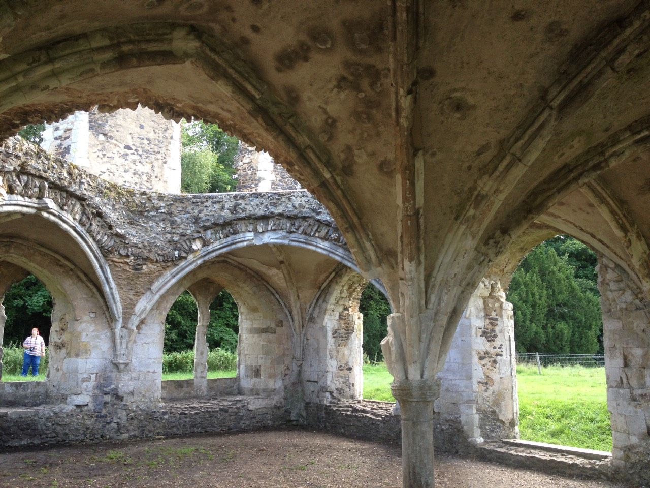 イギリス サリー州farnham ウエーヴァリー修道院 茶くめ日和
