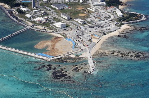 沖縄投票始まる