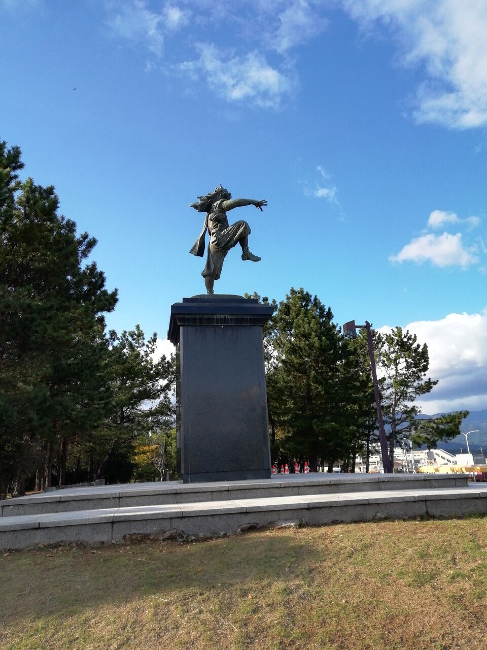 佐渡の画廊51:鬼太鼓(林 昭三作品) : 佐渡広場