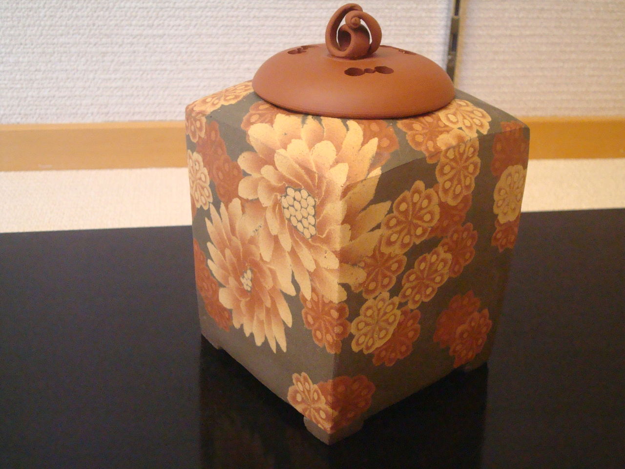 佐渡の画廊38：人間国宝 伊藤赤水の作品 : 佐渡広場