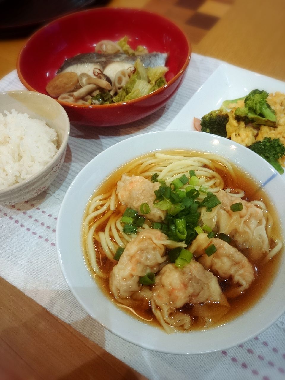 寒い日には エビワンタンメン うちごはん なっちゃんちの晩御飯