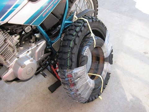 ダンロップ　タイヤ　D605　前後　セロー225 DUNLOP [リヤ] 新品 D605 120/80-18 [DT200R セロー225 SEROW225