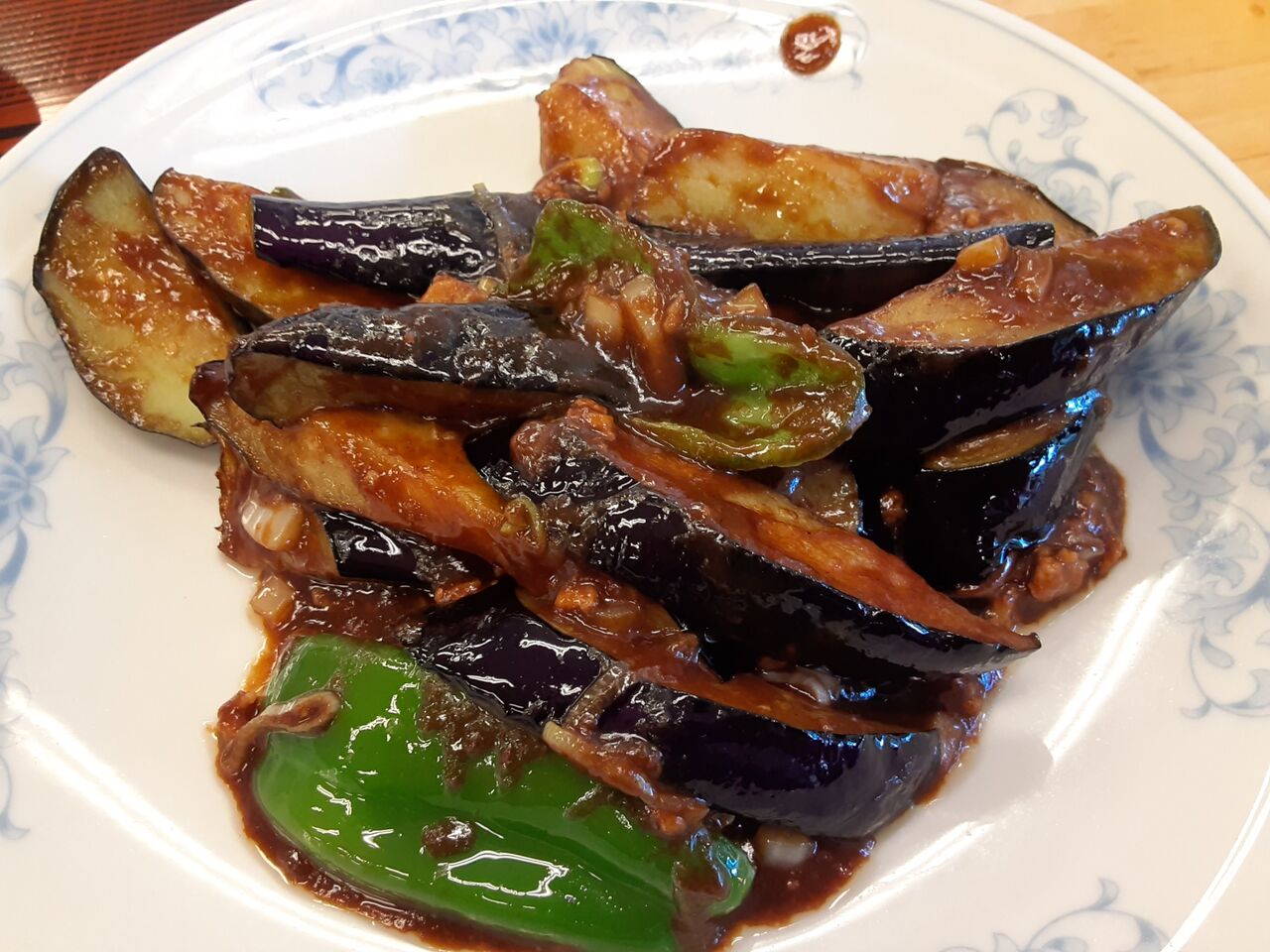 ぎょうざの満州 なすのみそ炒め 新商品を食べていく(それ以外も食べていくチャソ稲~🌈) ぎょうざの満州 なすのみそ炒め 新商品を食べていく(それ以外も食べていくチャソ稲~🌈)