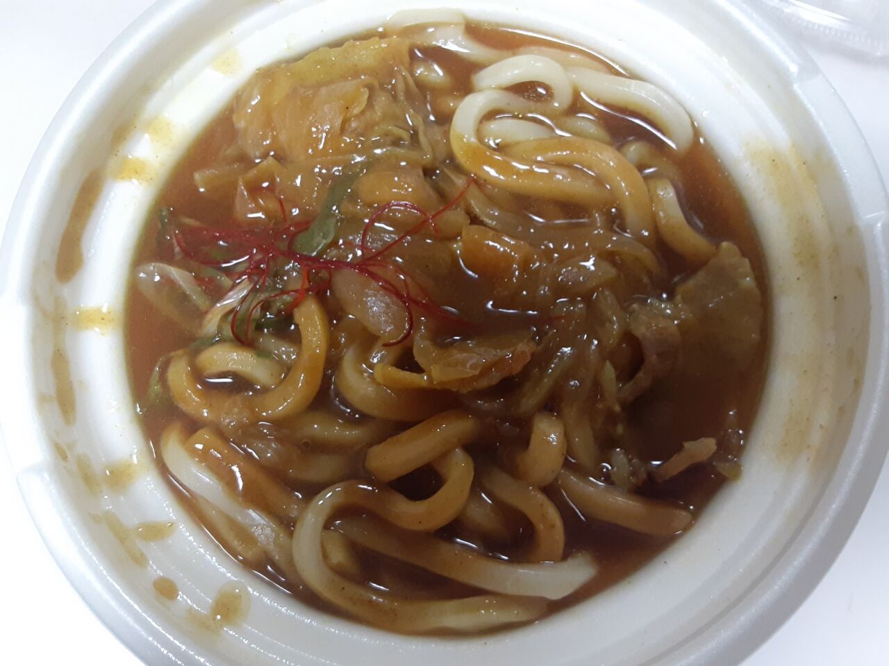 セブンイレブン ピリッとスパイシーカレーうどん 新商品を食べていく それ以外も食べていくチャソ稲