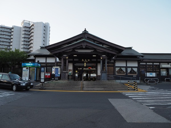1280px-Takao-Sta-N