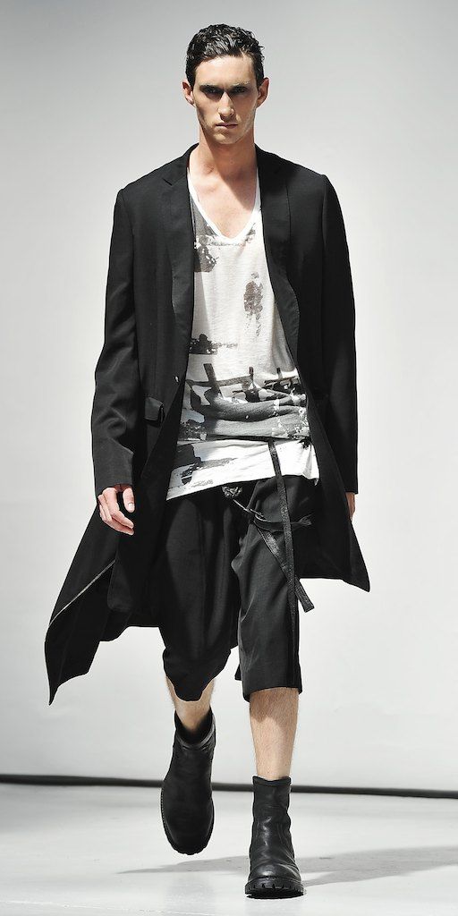 julius 2011 s/s collection【chaos;Ontological Anarchism/runway