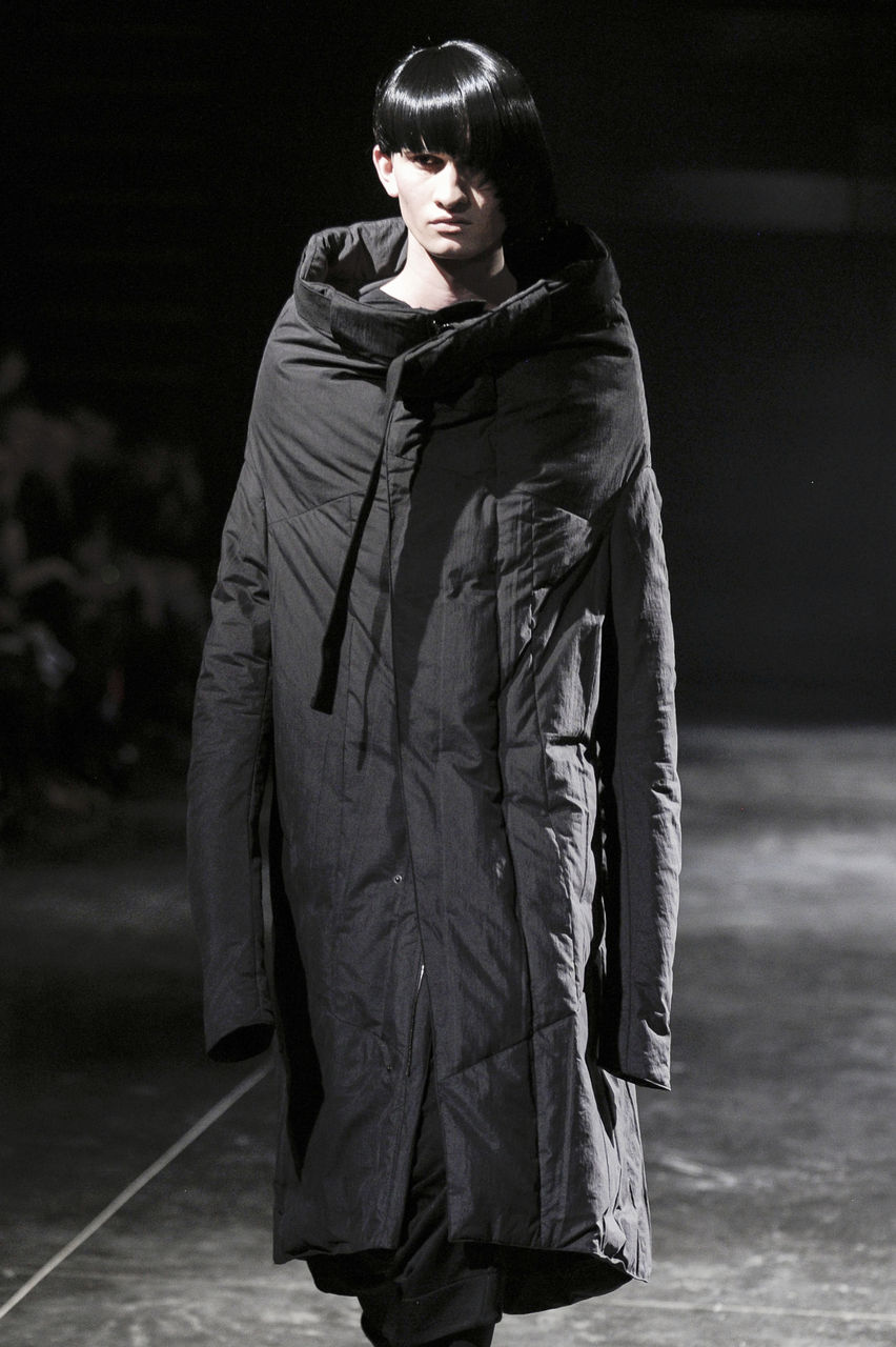 JULIUS【2014-15 f/w collection Glitch; style photo】 : NOSE GLASS 
