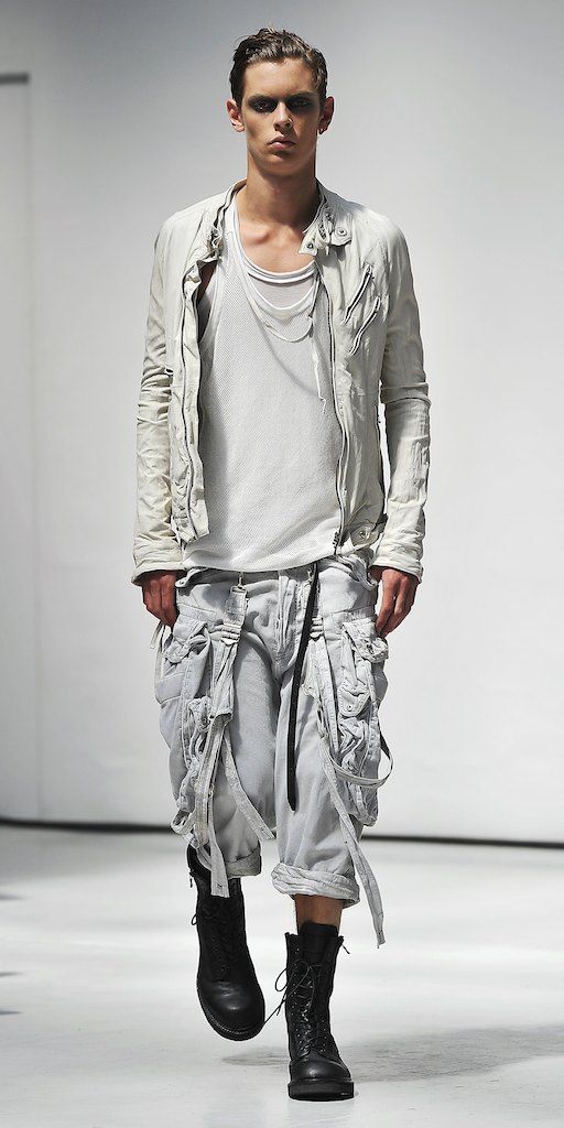 julius 2011 s/s collection【chaos;Ontological Anarchism/runway