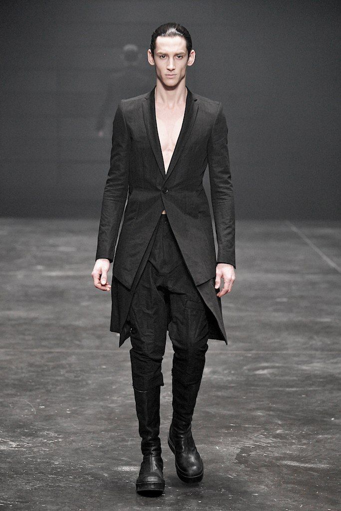 JULIUS【2012-13 f/w collection】 resonance;【RUNWAY PHOTE 