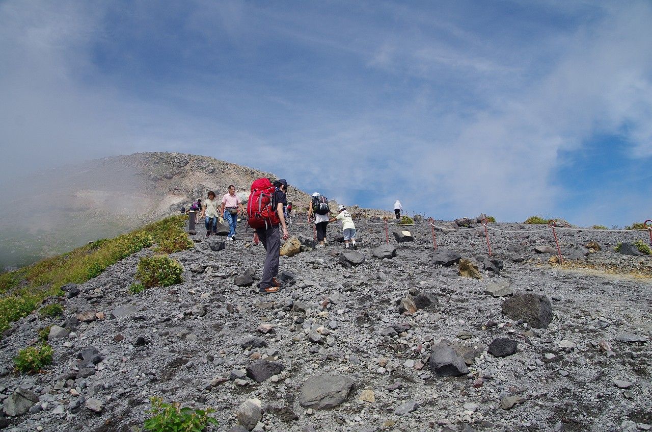 那須岳 三斗小屋温泉ハイキングとひたち海浜公園のコキア 速報版 栃木 茨城へ ちゃっぷの温泉 ハイキングブログ
