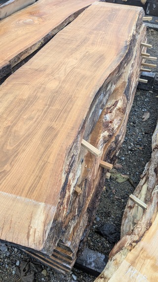 PXL_20251204_235629135