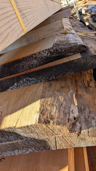 PXL_20251218_011741906