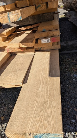 PXL_20251218_011848058