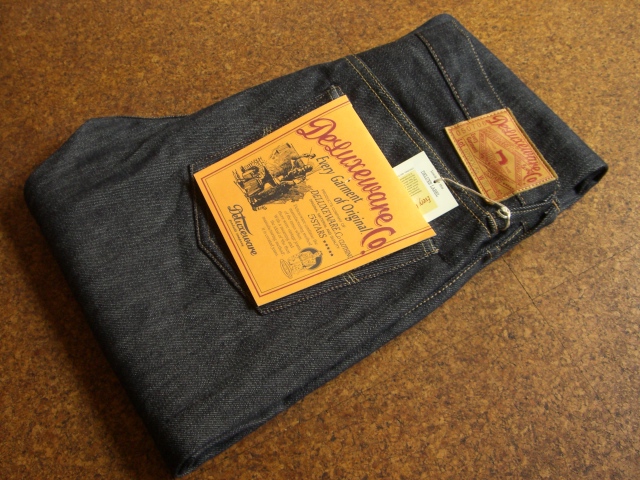 DELUXEWARE 076XX-5s -01- : BLUE GEAR