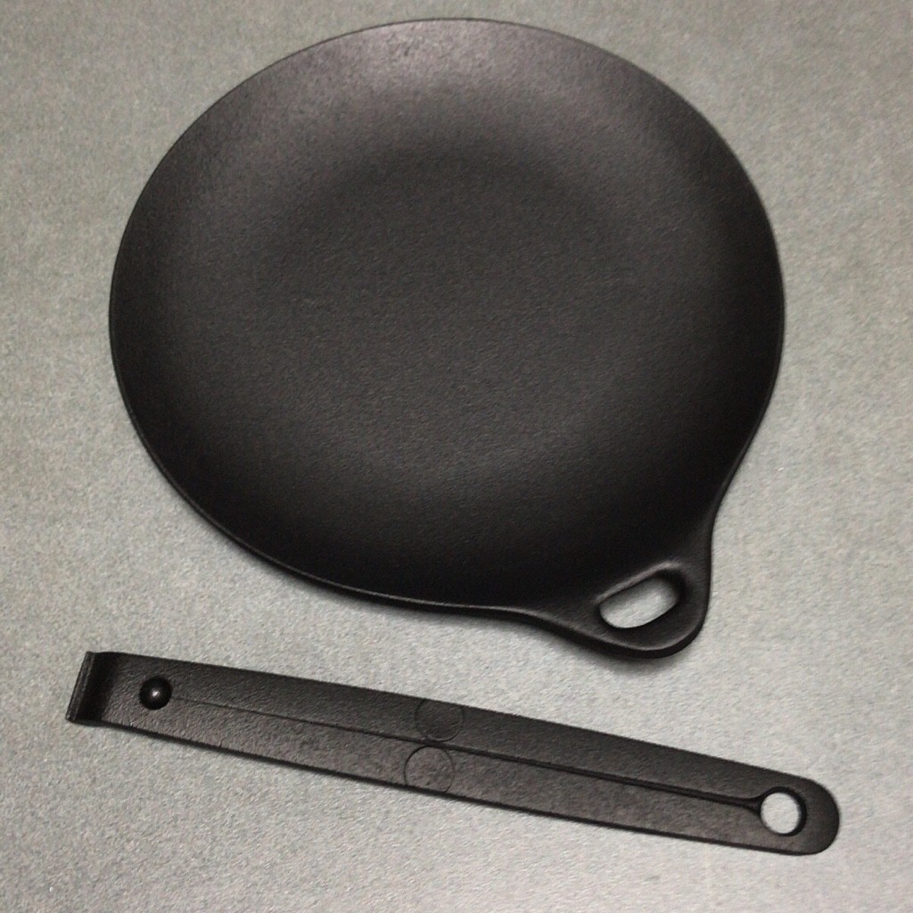 ピアット 焚き火フライパン おやじの鉄板焼き の収納袋をdaisoで調達 専用みたいな 歩けおっさん By Rappo 楽歩