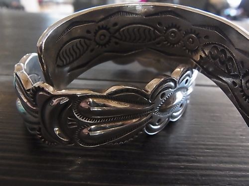 RAY ADAKAI BANGLE 30%OFF : CHARCOAL*GREEN BLOG NEWS RAY ADAKAI BANGLE 30%OFF : CHARCOAL*GREEN BLOG NEWS