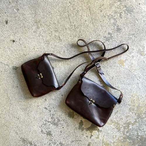 留め具が可愛げ。~FERNAND LEATHER~ : CHARCOAL*GREEN BLOG NEWS