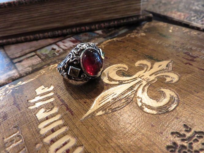 セリーデフレール♡ジョニーデップ愛用リバティーンリングパイレーツオブカリビアン セリーデフレール Celia de Flers |リバティーンリング (18k