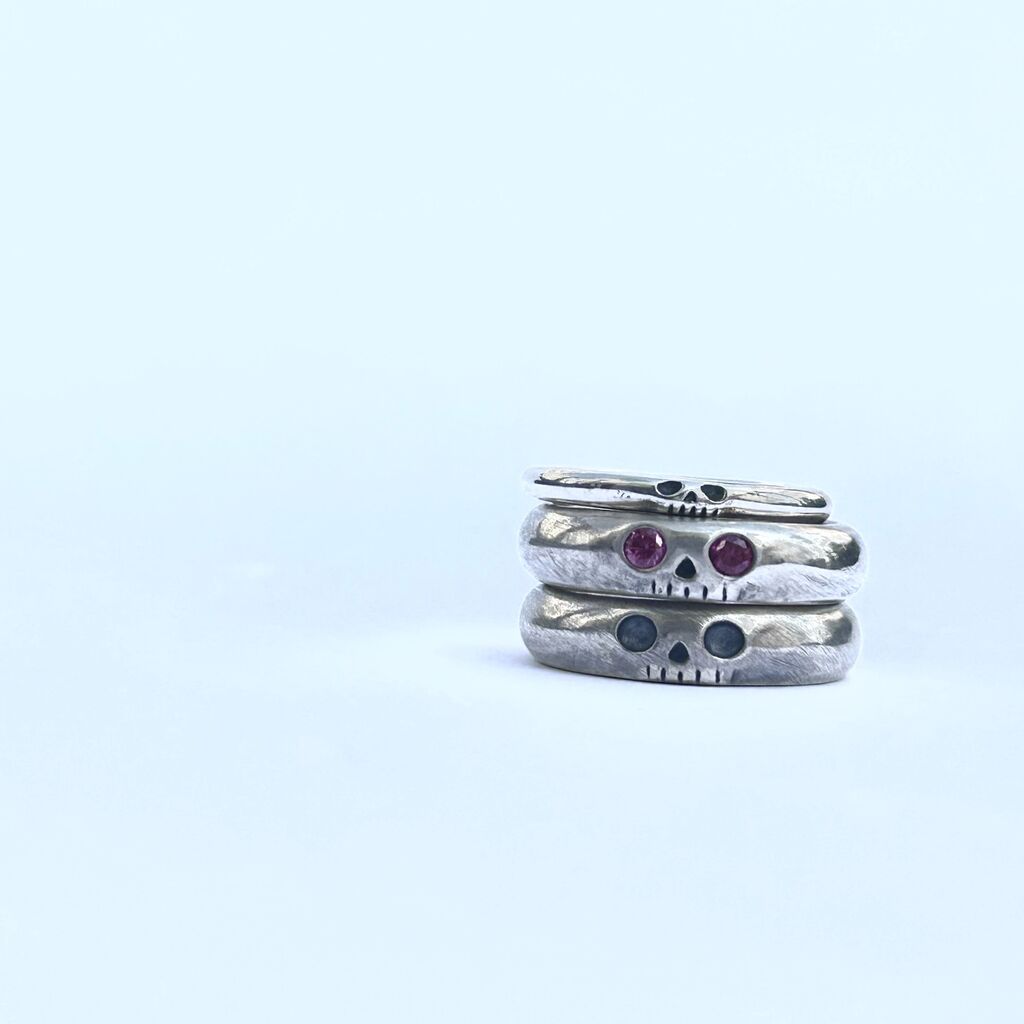 Vantique FUNNY SKULL RING : CHARCOAL*GREEN BLOG NEWS