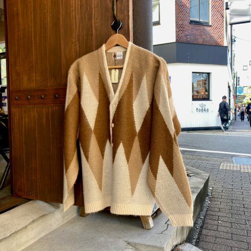 カートコバーン タウンクラフト・ジャガードVカーディガン : CHARCOAL