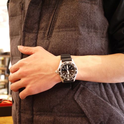 STUSSY 腕時計 激レア stussy × SEIKO WIRED コラボ ソーラー 電波時計 - メルカリ