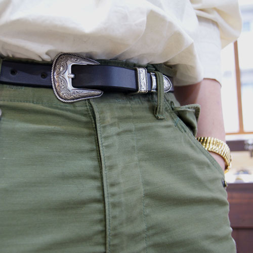 MOONSHINE LEATHER BELT : CHARCOAL*GREEN BLOG NEWS MOONSHINE LEATHER BELT : CHARCOAL*GREEN BLOG NEWS