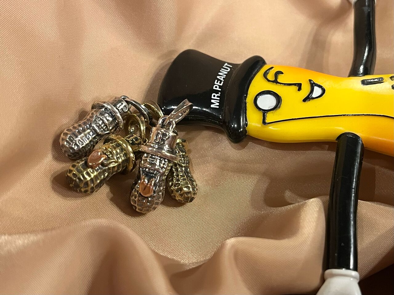 S*y様 Peanuts & Co. ピーナッツキーホルダー YACHIMATA Peanuts&Co