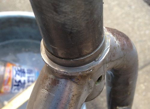 自転車を洗う 錆を落とす