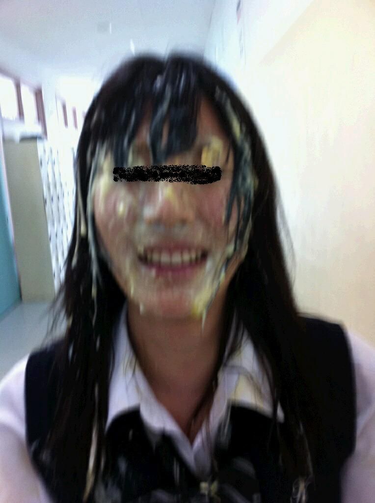 女子高生に流行っている「顔面シュークリーム」酷すぎると話題。 カリスマ女子高生ブログ