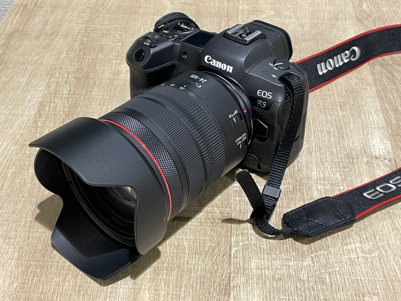 初めてのRFレンズはRF24-105mm F4 L IS USM(買いました、使って 初めてのRFレンズはRF24-105mm F4 L IS USM(買いました、使って