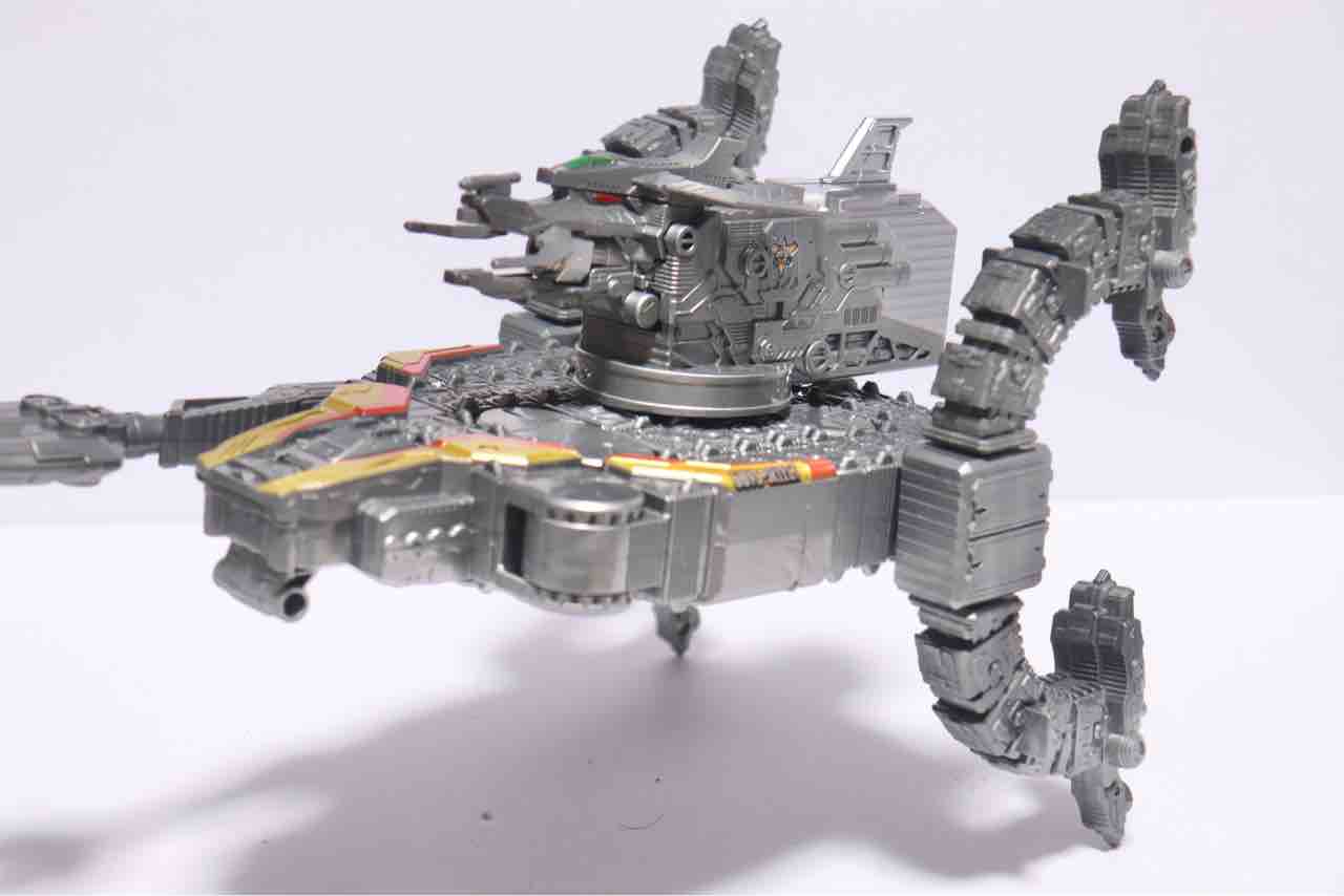 DX渦巻変形ナースデッセイ号 ＋ ウルトラ怪獣シリーズ158 ナース