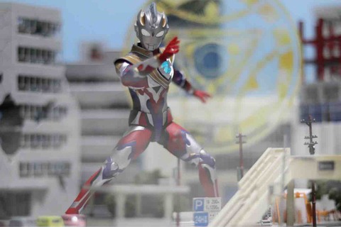 フィギュア用巨大特撮セットで遊ぼう 市街地編 Road Of Hobby