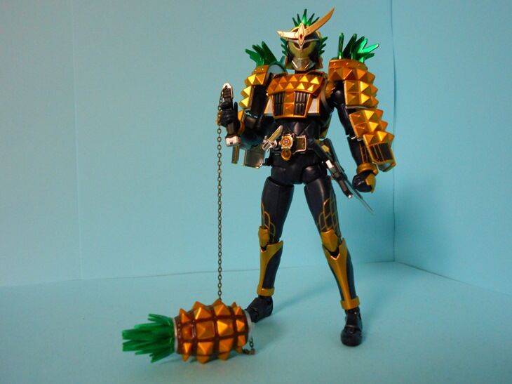 魂WEB商店限定S.H.Figuarts 仮面ライダー鎧武 パインアームズ＆仮面