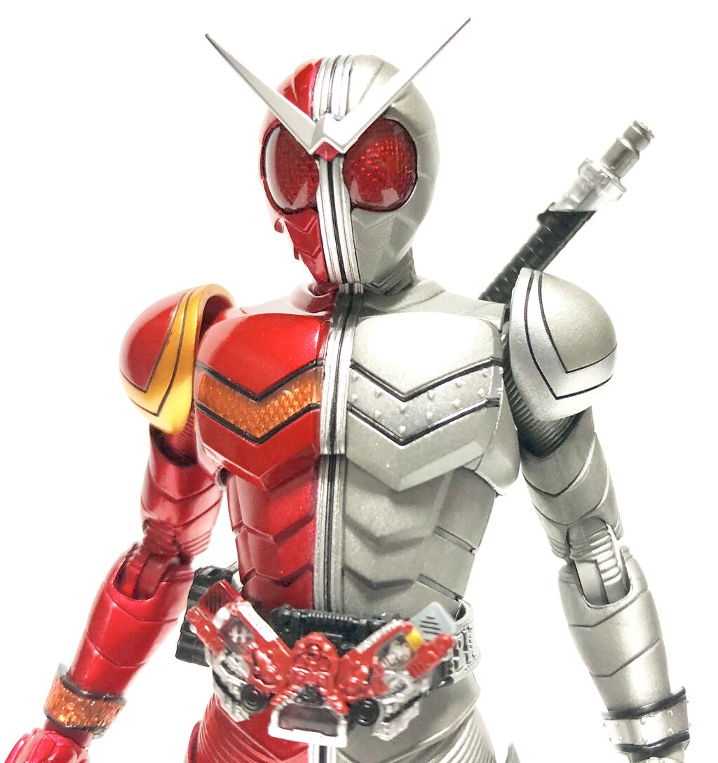 S.H.フィギュアーツ 真骨彫 仮面ライダーW ヒートメタル ルナトリガー Wで撮り下ろしレビュー／魂ウェブ商店「S.H.Figuarts（真骨彫