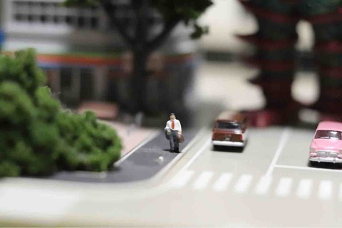 3D3A5E76-E0A4-4D5A-BAA4-5A598576A46B