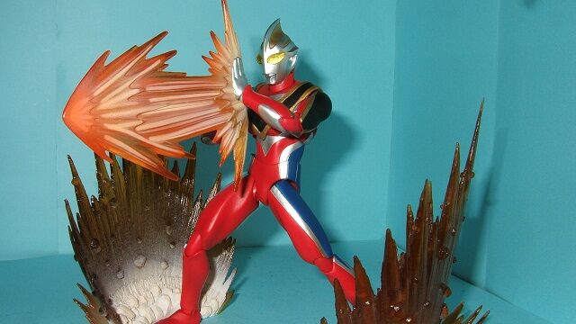 魂WEB商店限定ULTRA-ACT ウルトラマンガイア スプリーム