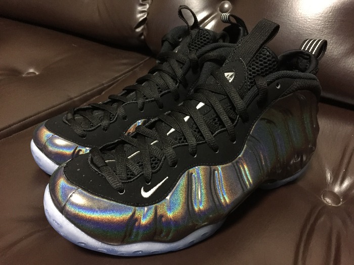 NIKE AIR FOAMPOSITE ONE HOLOGRAM