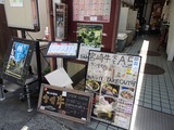 くしもり 通路と看板