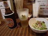 タイの食堂 ビールとサラダ