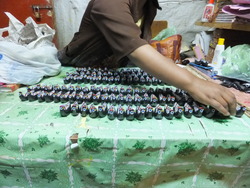 ホロホロ鳥の箸置き