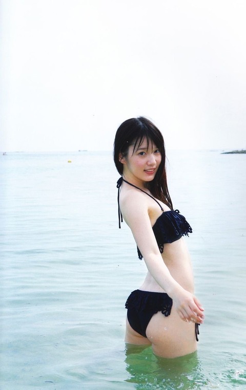 水着 声優 まれいたそ 内田真礼 グラビア 画像0076