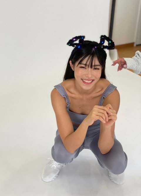 腹筋 とももともも グラビア 画像 水着 ビキニ_9227