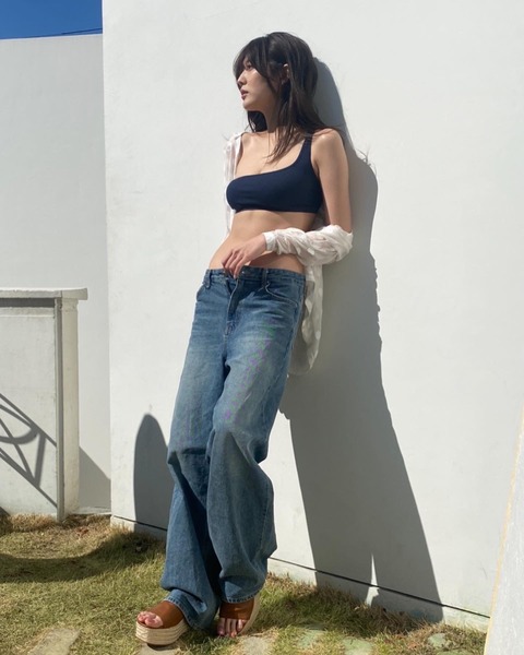 イワナミ 岩﨑名美 水着 グラビア 画像 ビキニ_5210