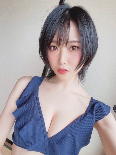 腹筋 隈本茉莉奈 虹のコンキスタドール 虹コン グラビア 画像 ビキニ 水着_9185