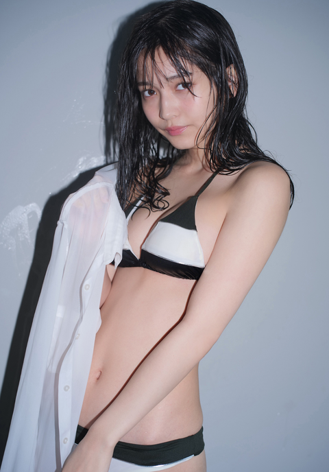 黒嵜菜々子 Peel the Apple グラビア 画像 水着 ビキニ_9837