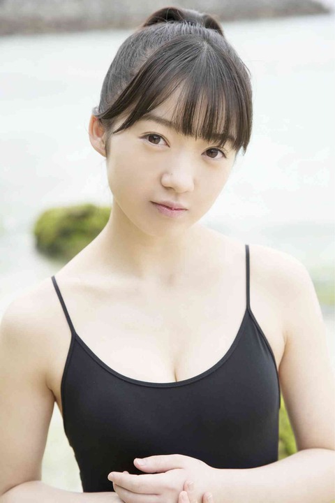 山岸理子 つばきファクトリー グラビア 画像 水着 ビキニ_1111