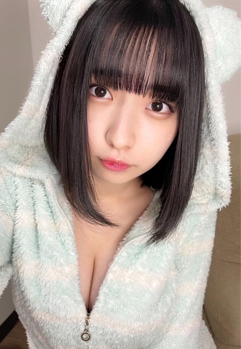 PINOCO 鶯籠 水着 画像 グラビア ビキニ_7675