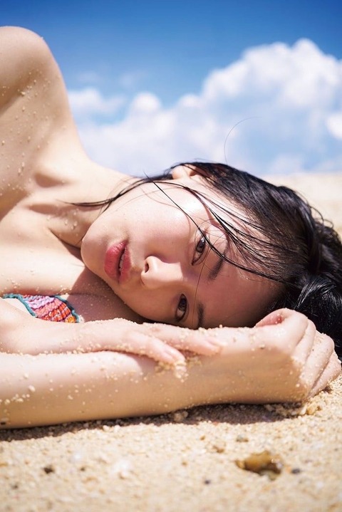 水着 山本舞香 画像 グラビア